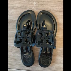 EUC Authentic Tory Burch Miller square logo sandal